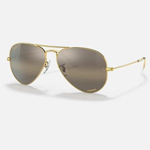 Ray-Ban Gold Mirrored Chromance Polarized Metal Aviator Sunglasses RB3025. 54-14
